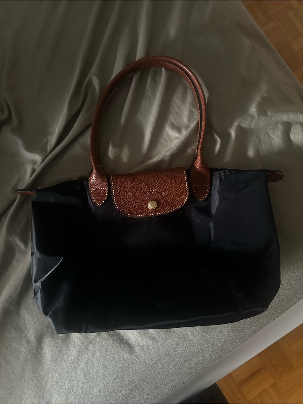 Longchamp Le Pliage Medium Tote Bag